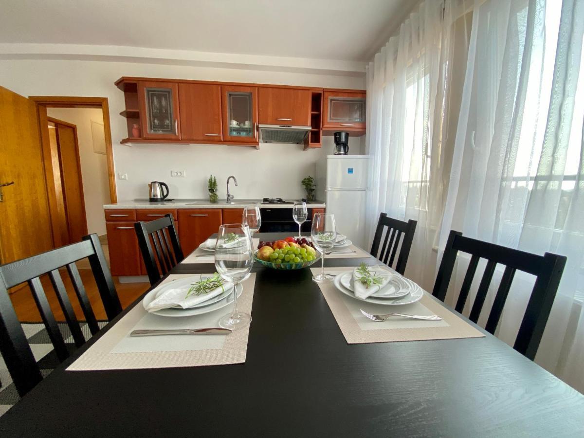 Penthouse Cityview Пула Екстер'єр фото