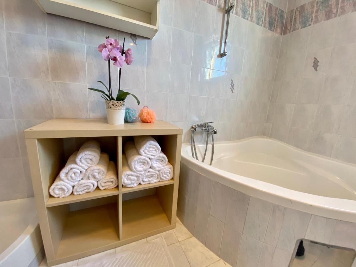 Penthouse Cityview Пула Екстер'єр фото
