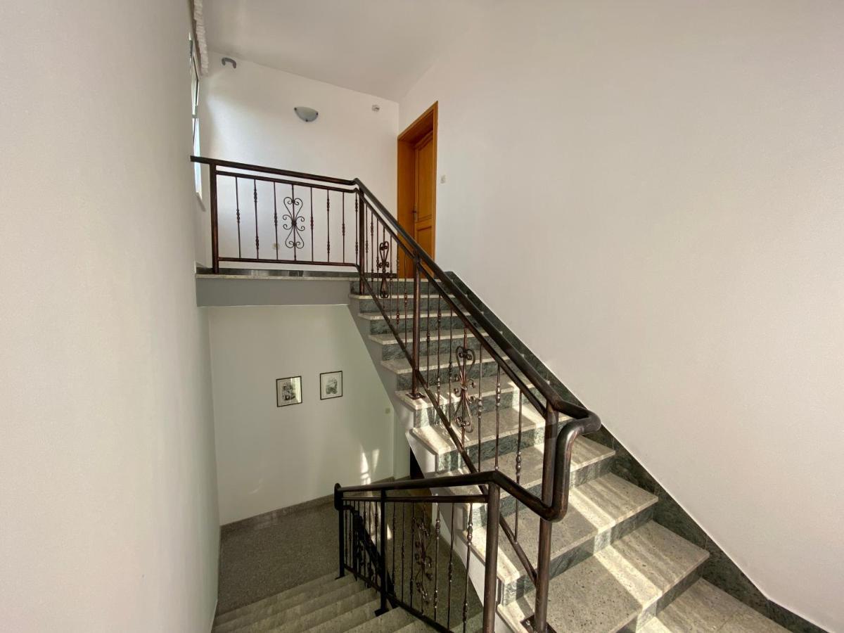 Penthouse Cityview Пула Екстер'єр фото